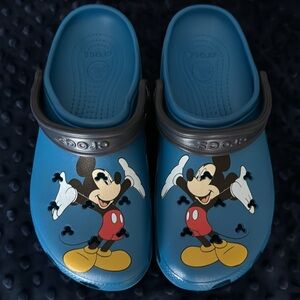Rare Disney Classic Blue Mickey Mouse Crocs